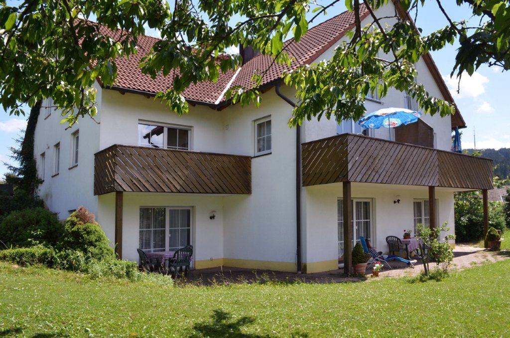 Ferienwohnung Hopfennest Бишофсгрюн Экстерьер фото
